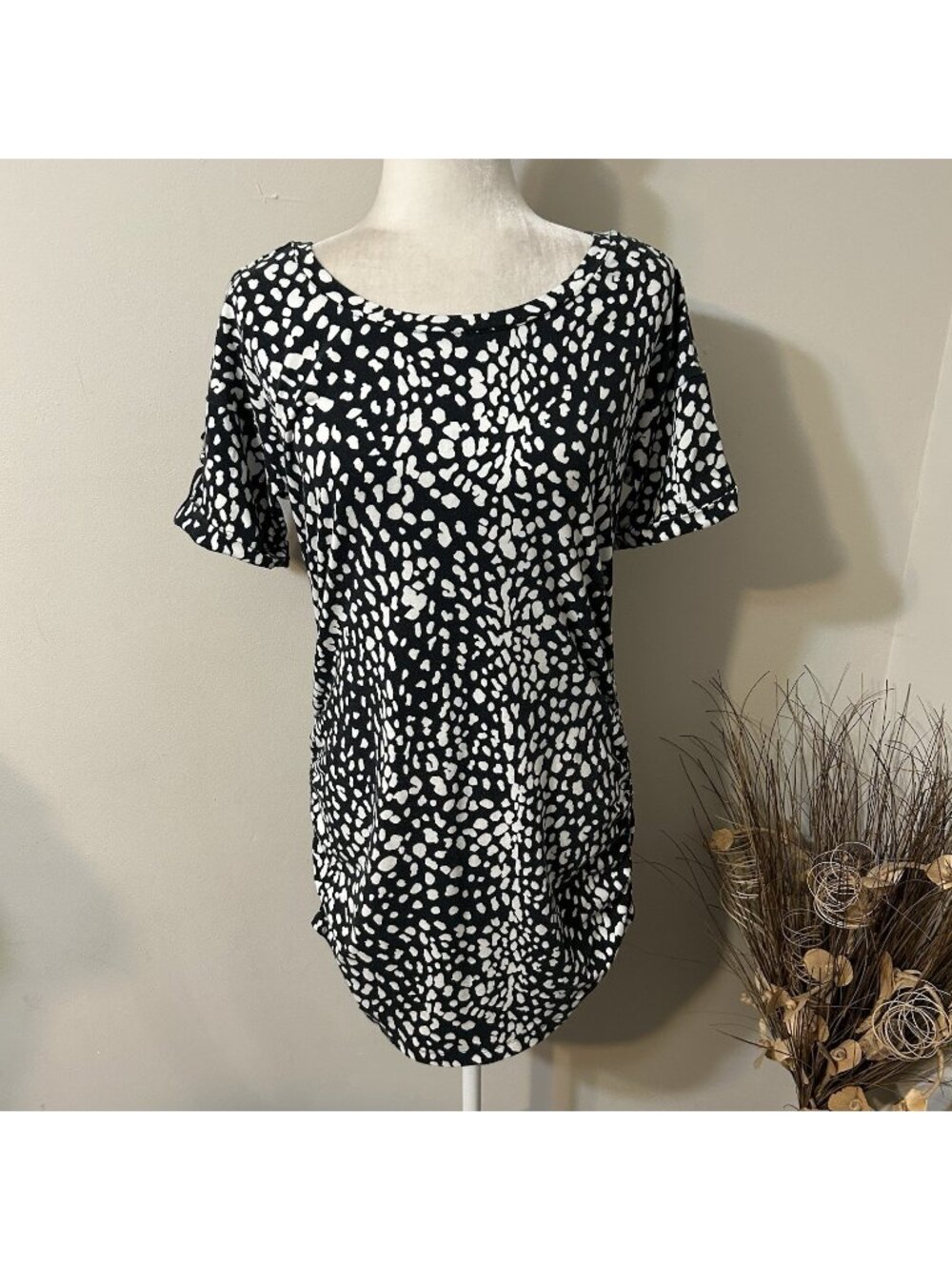 Chaus Women Stretch Mini Dress Black White Short Tab Sleeve Elastic Sides Sz S